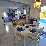 Villa Sur Gironde - Seduisant Coin De Paradis Avec Sa Piscine Privee *